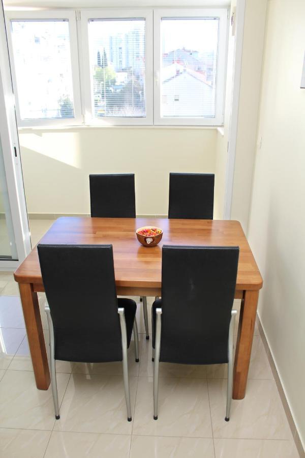 Apartment Mel Спліт Екстер'єр фото