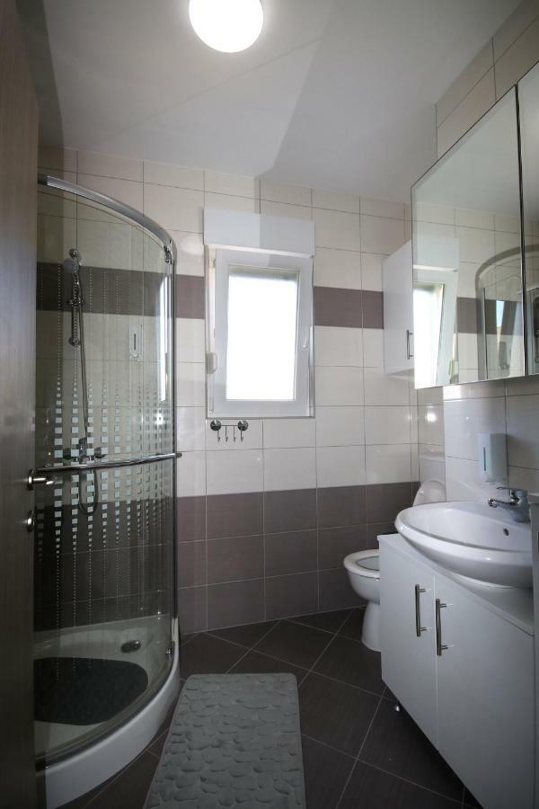 Apartment Mel Спліт Екстер'єр фото